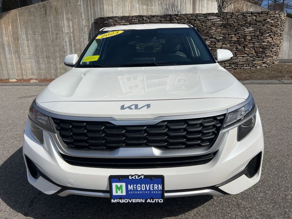 Used 2023 Kia Seltos LX image 9