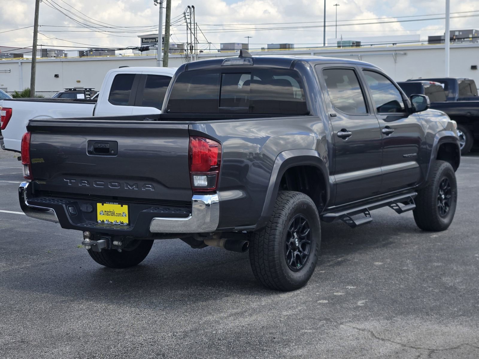 Used 2021 Toyota Tacoma SR5 image 5
