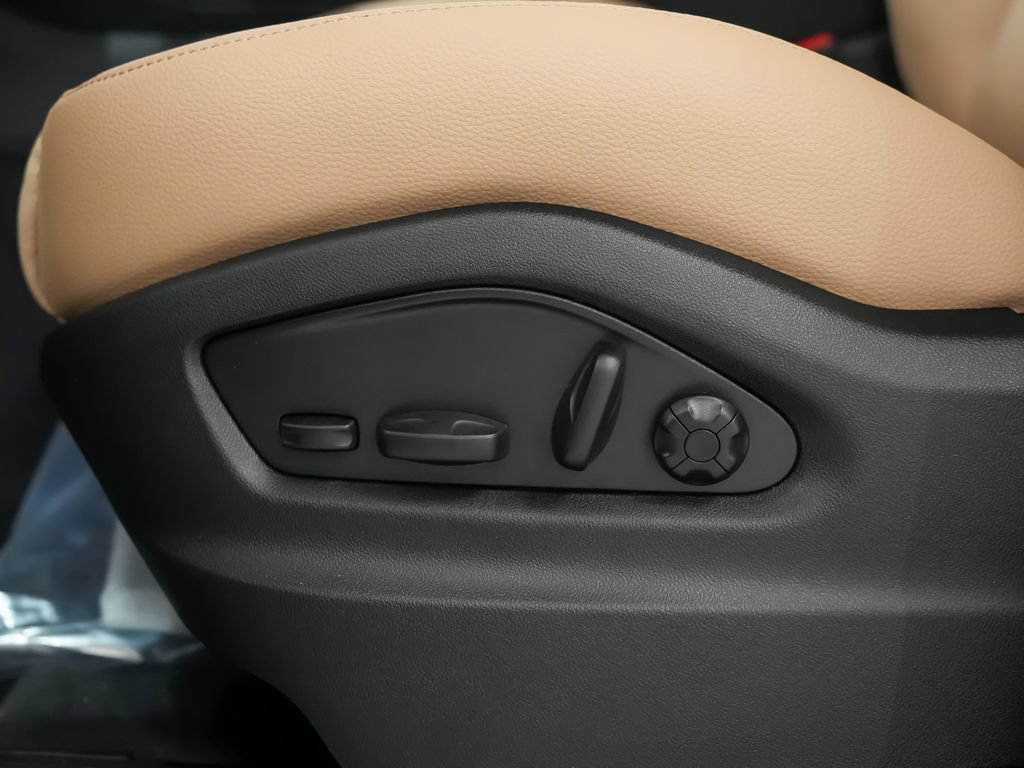 New 2026 Porsche Cayenne AWD/4WD image 24