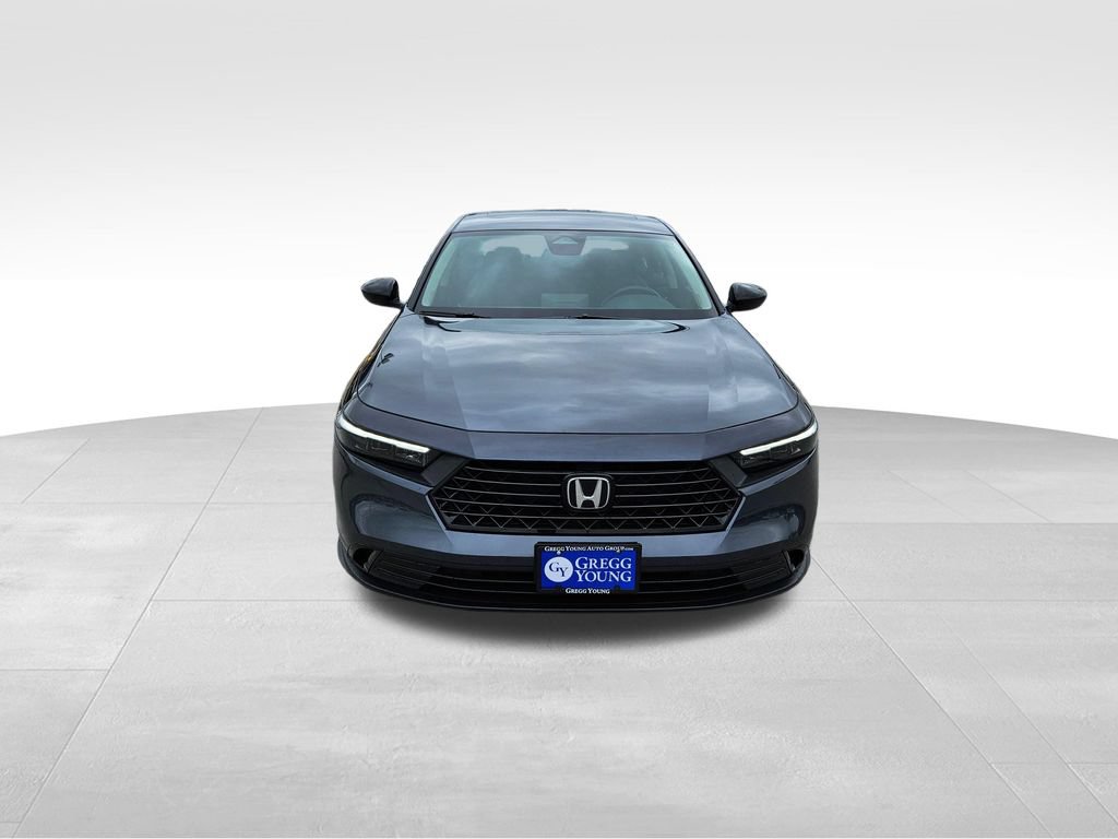 Used 2025 Honda Accord SE image 2