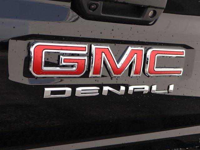 New 2025 GMC Canyon Denali image 18
