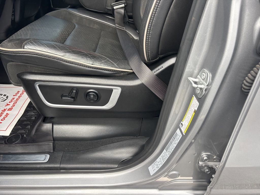 Used 2019 RAM 1500 Laramie AWD/4WD image 21