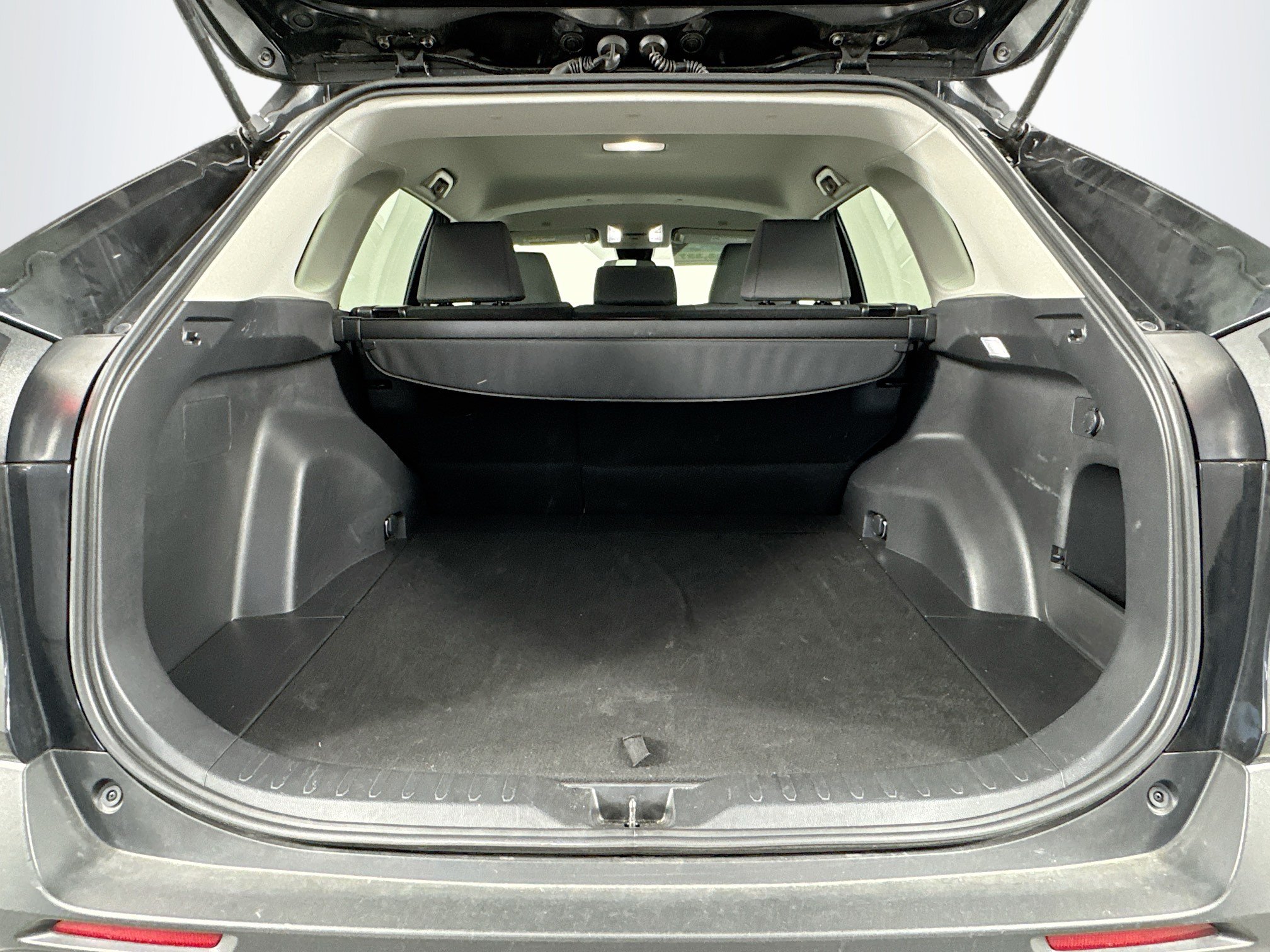Certified 2025 Toyota RAV4 XLE AWD/4WD image 25