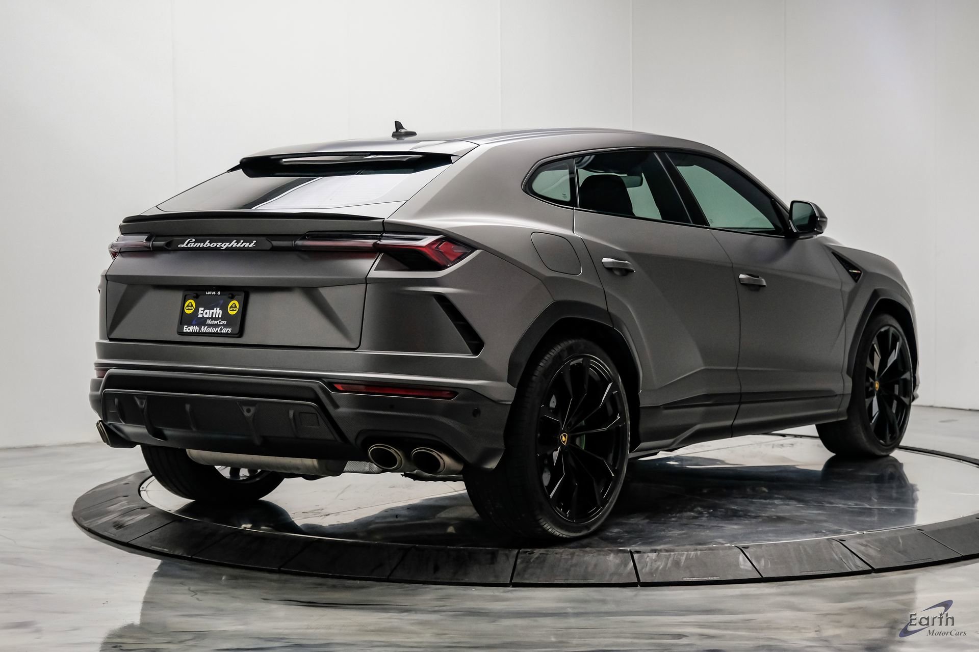 Used 2022 Lamborghini Urus image 19