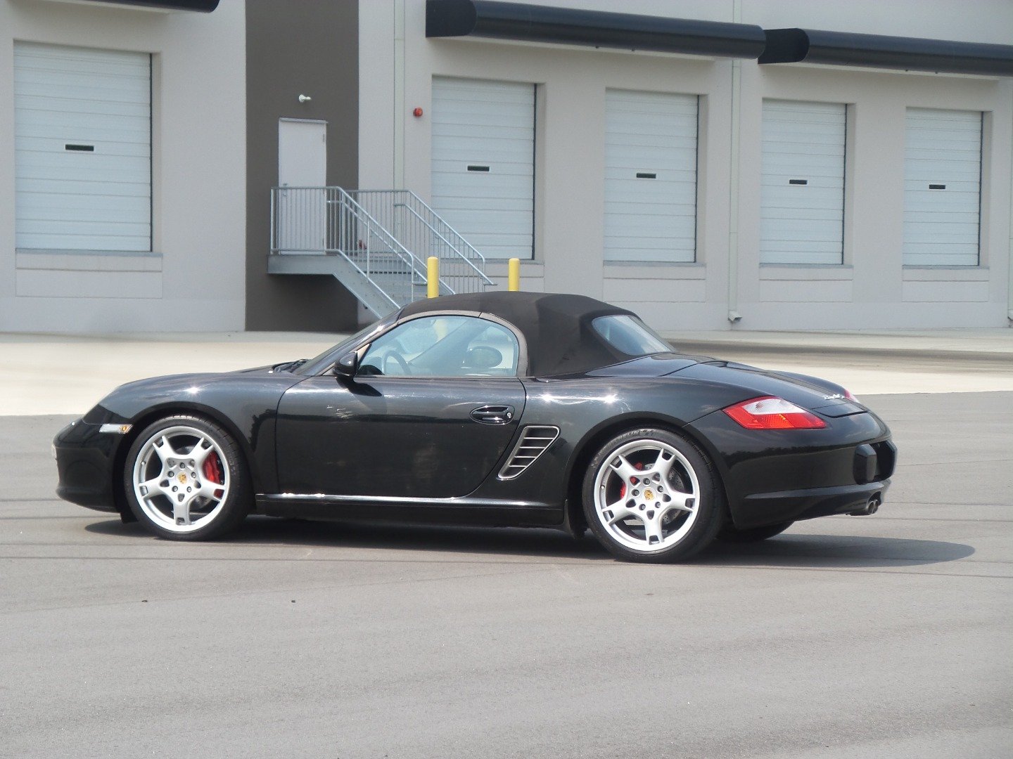 Used 2005 Porsche Boxster S RWD image 17