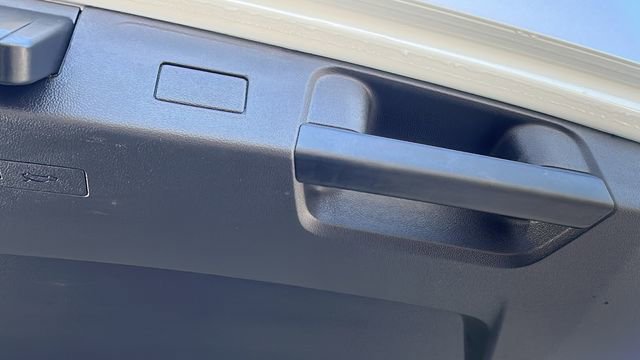 Used 2022 Volkswagen Atlas SE image 40