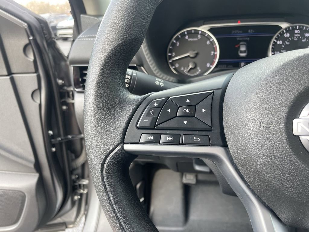 Used 2024 Nissan Sentra SV image 16