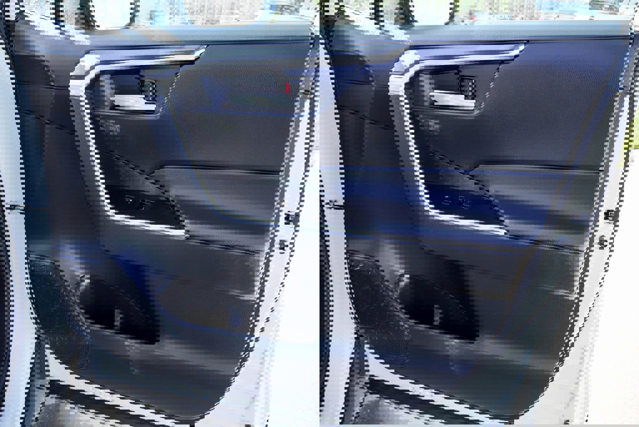 Certified 2025 Toyota RAV4 XLE image 26