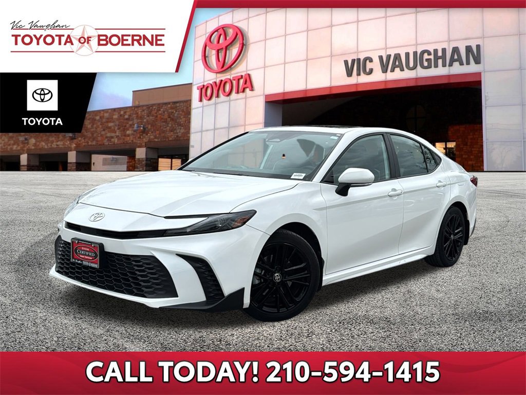 Certified 2025 Toyota Camry SE image 1