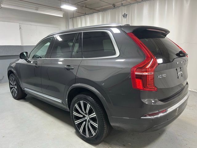 Used 2023 Volvo XC90 B6 Plus image 2