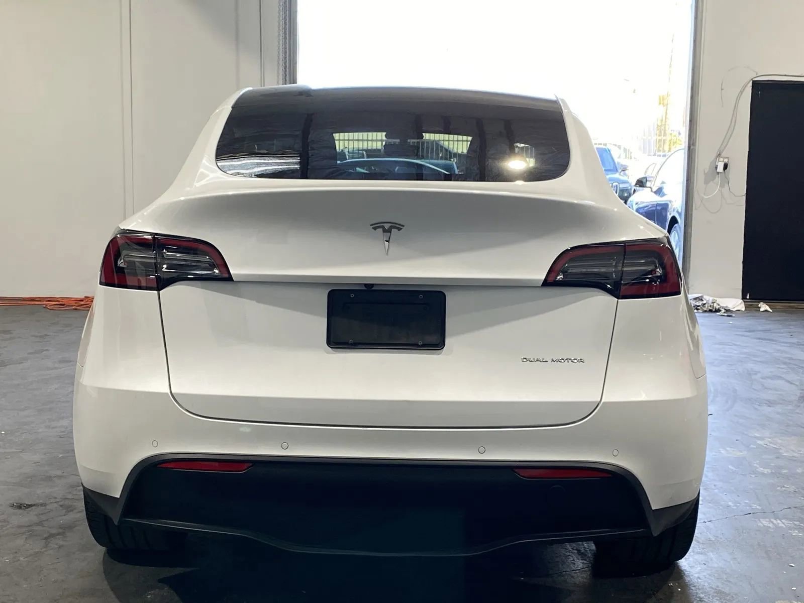 Used 2021 Tesla Model Y Long Range image 3