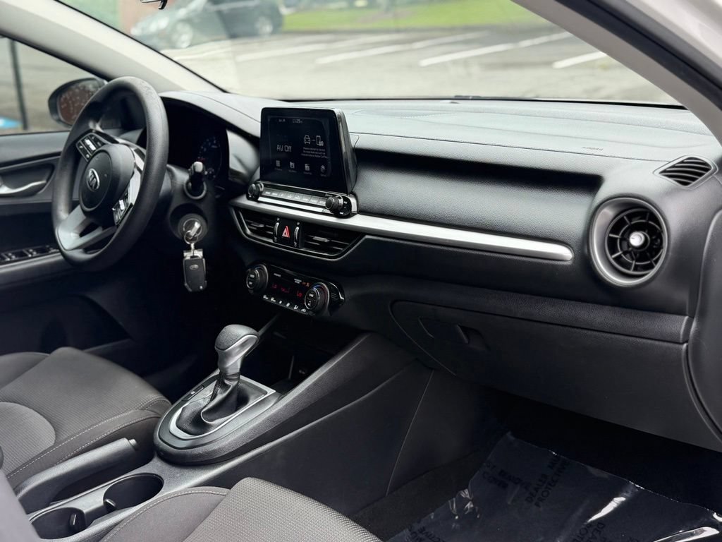 Used 2019 Kia Forte LXS FWD image 16