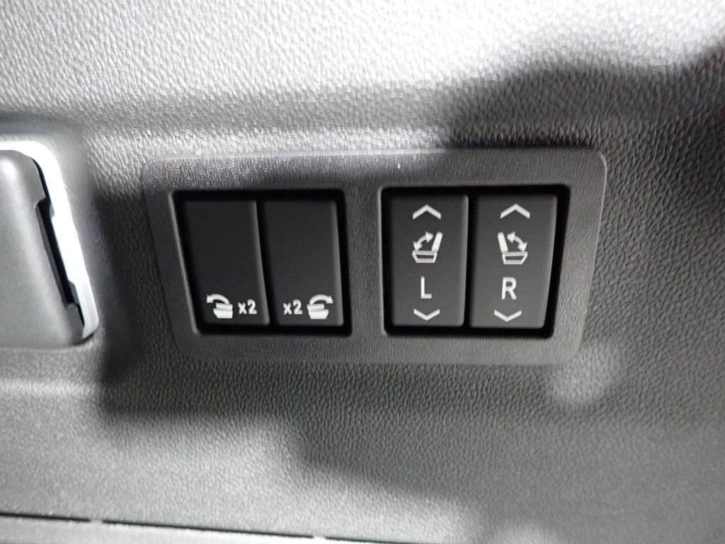 New 2026 Chevrolet Suburban RST w/ Advanced Technology Package image 22