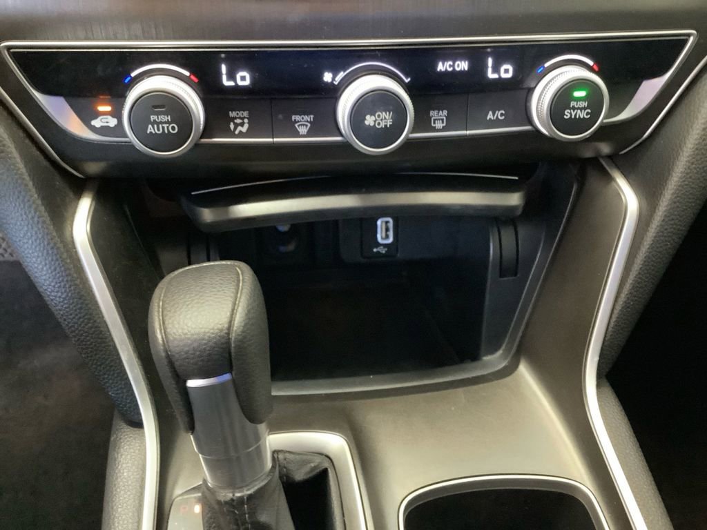 Used 2018 Honda Accord LX image 28
