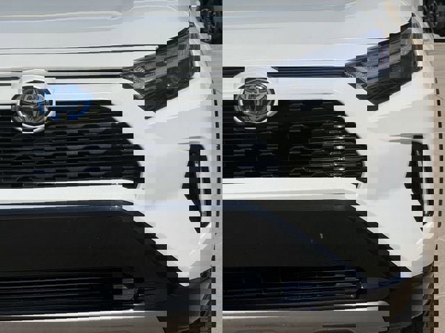 Used 2022 Toyota RAV4 XSE image 9