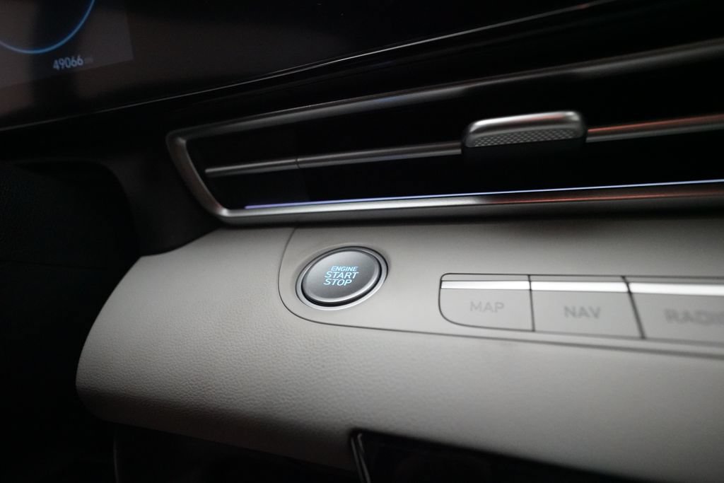Used 2024 Hyundai Elantra Limited FWD image 30