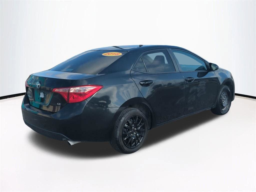 Used 2018 Toyota Corolla LE FWD image 5