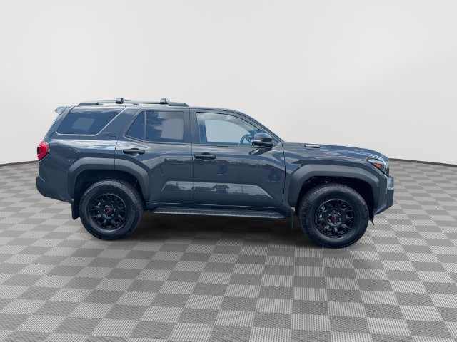 Used 2025 Toyota 4Runner TRD Off-Road Premium AWD/4WD image 13