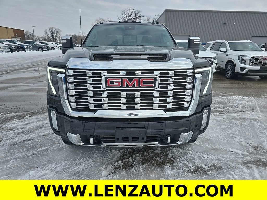Used 2024 GMC Sierra 2500 Denali w/ Denali Reserve Package image 2