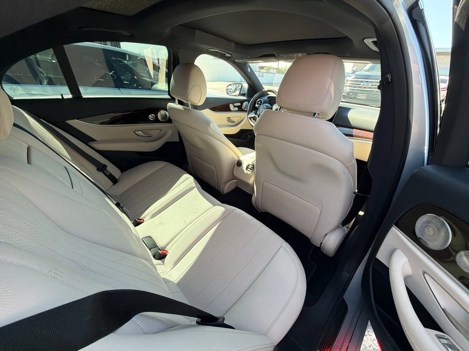 Used 2022 Mercedes-Benz E 350 Sedan image 8