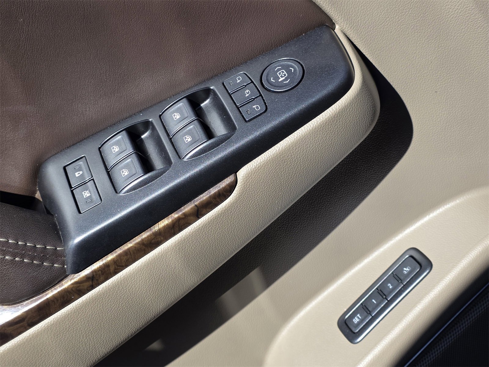 Used 2017 Chevrolet Tahoe LT w/ Luxury Package image 22