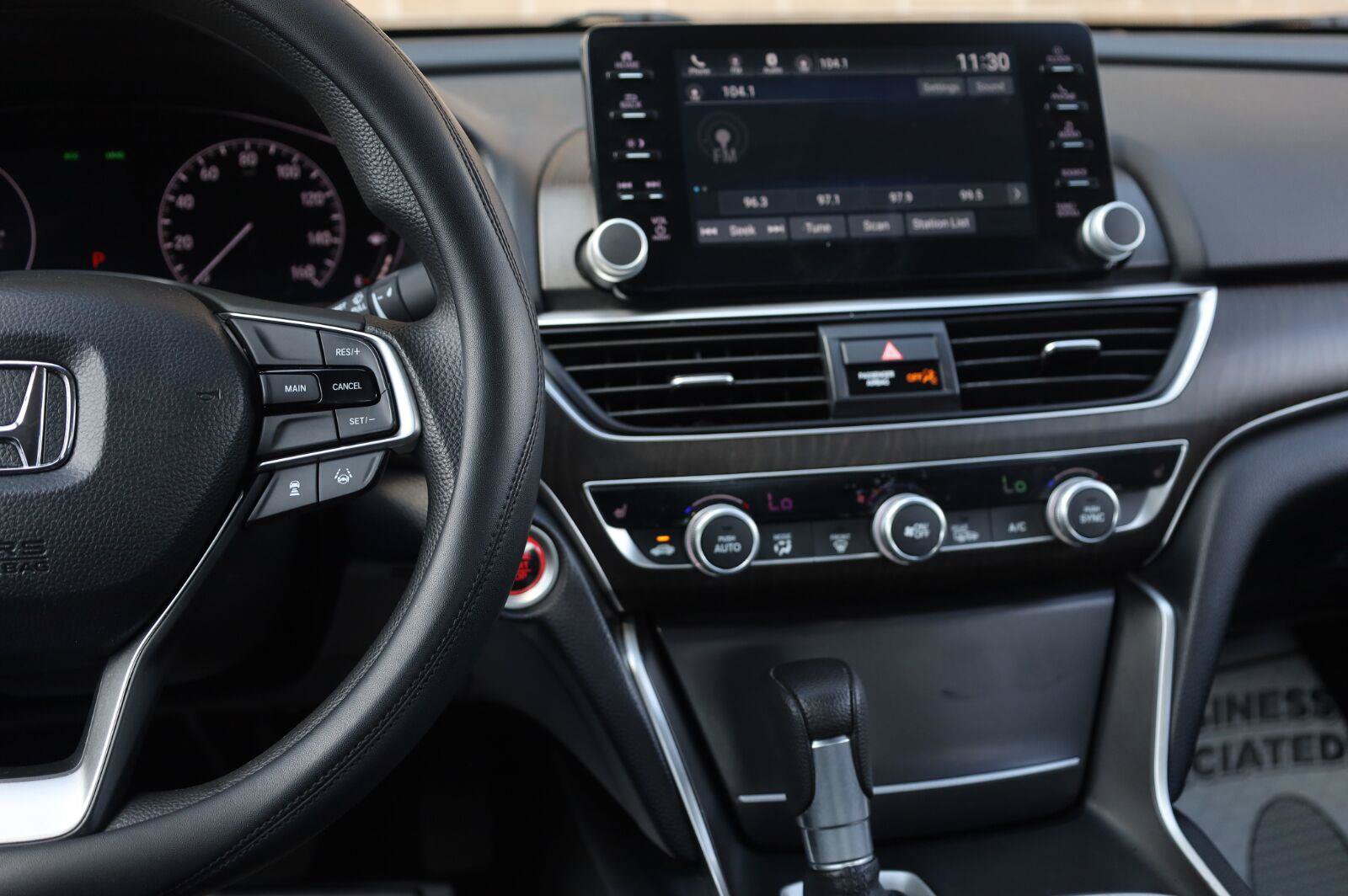 Used 2019 Honda Accord EX image 34
