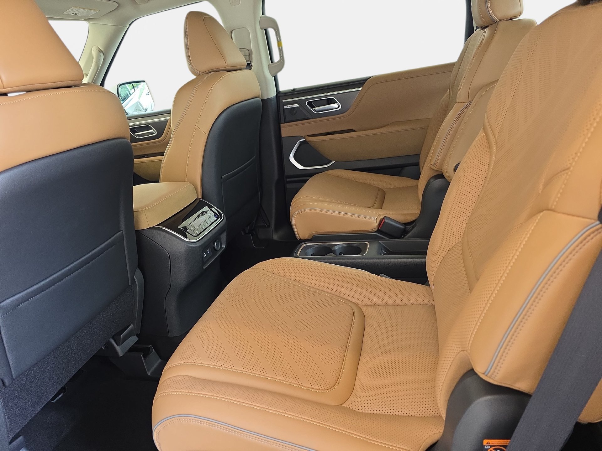 New 2027 INFINITI QX80 Luxe w/ Cargo Package AWD/4WD image 14