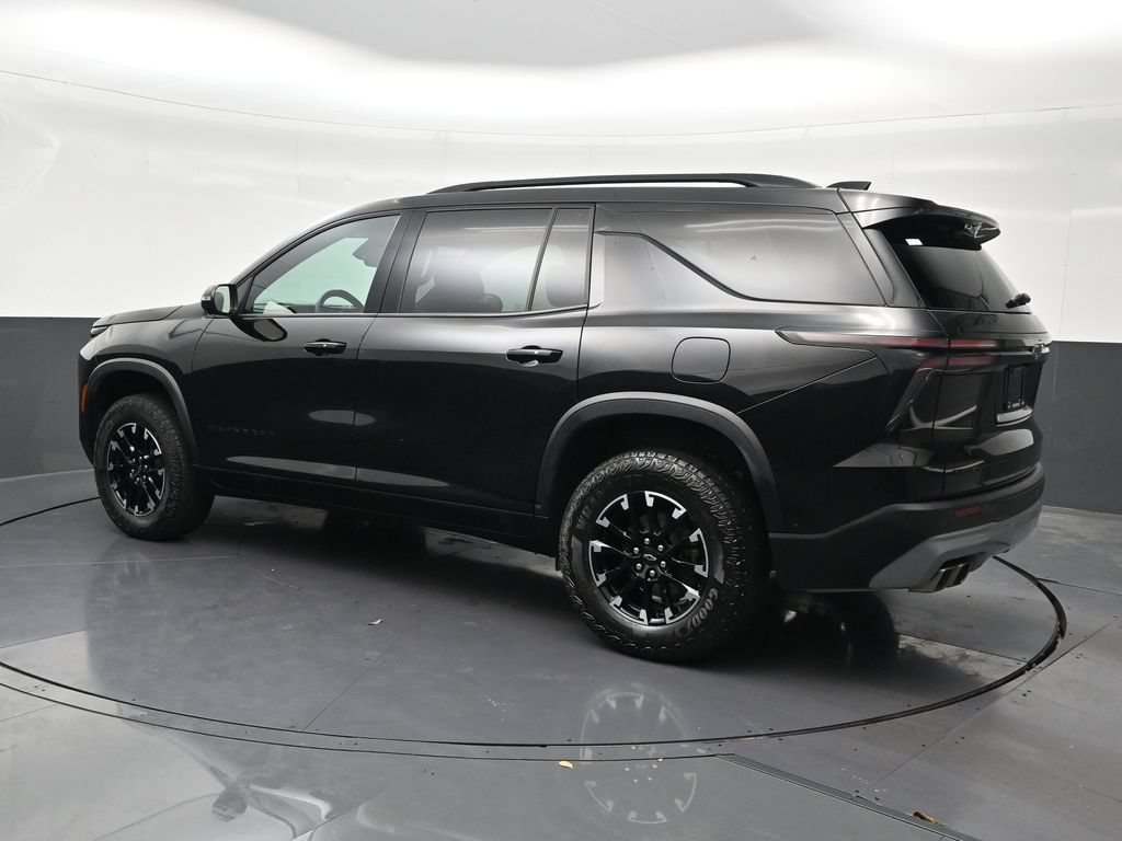 Used 2024 Chevrolet Traverse Z71 w/ Enhanced Driving Package AWD/4WD image 3