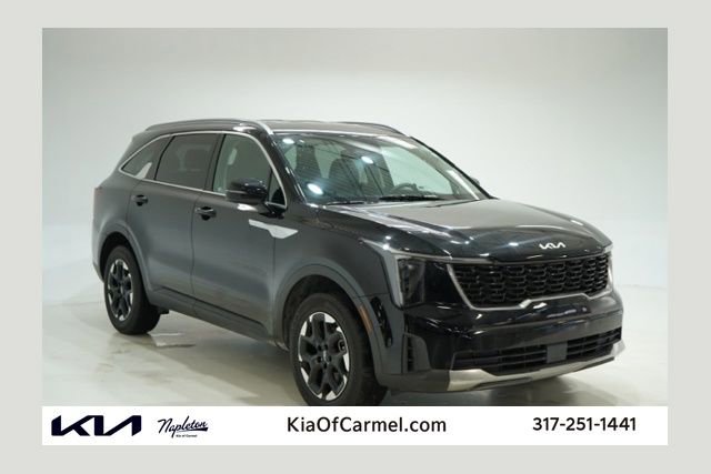 Used 2024 Kia Sorento S image 1