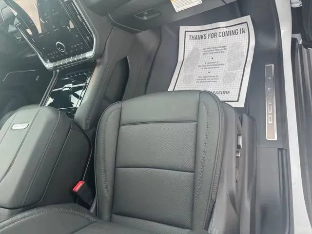 New 2026 GMC Yukon XL Denali w/ Sun & Power Step Package AWD/4WD image 15