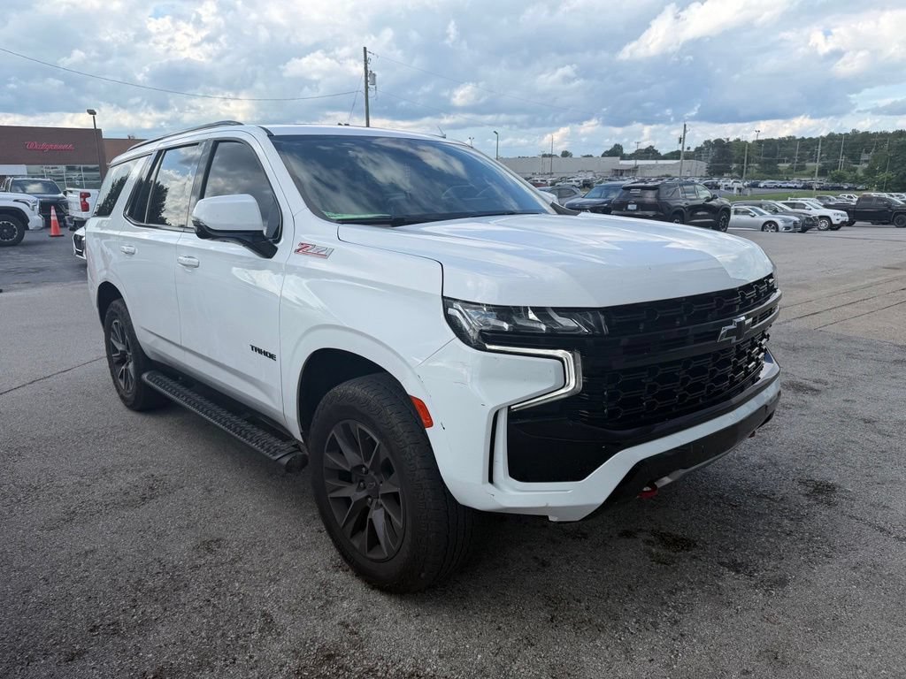 Used 2023 Chevrolet Tahoe Z71 w/ Luxury Package AWD/4WD image 2