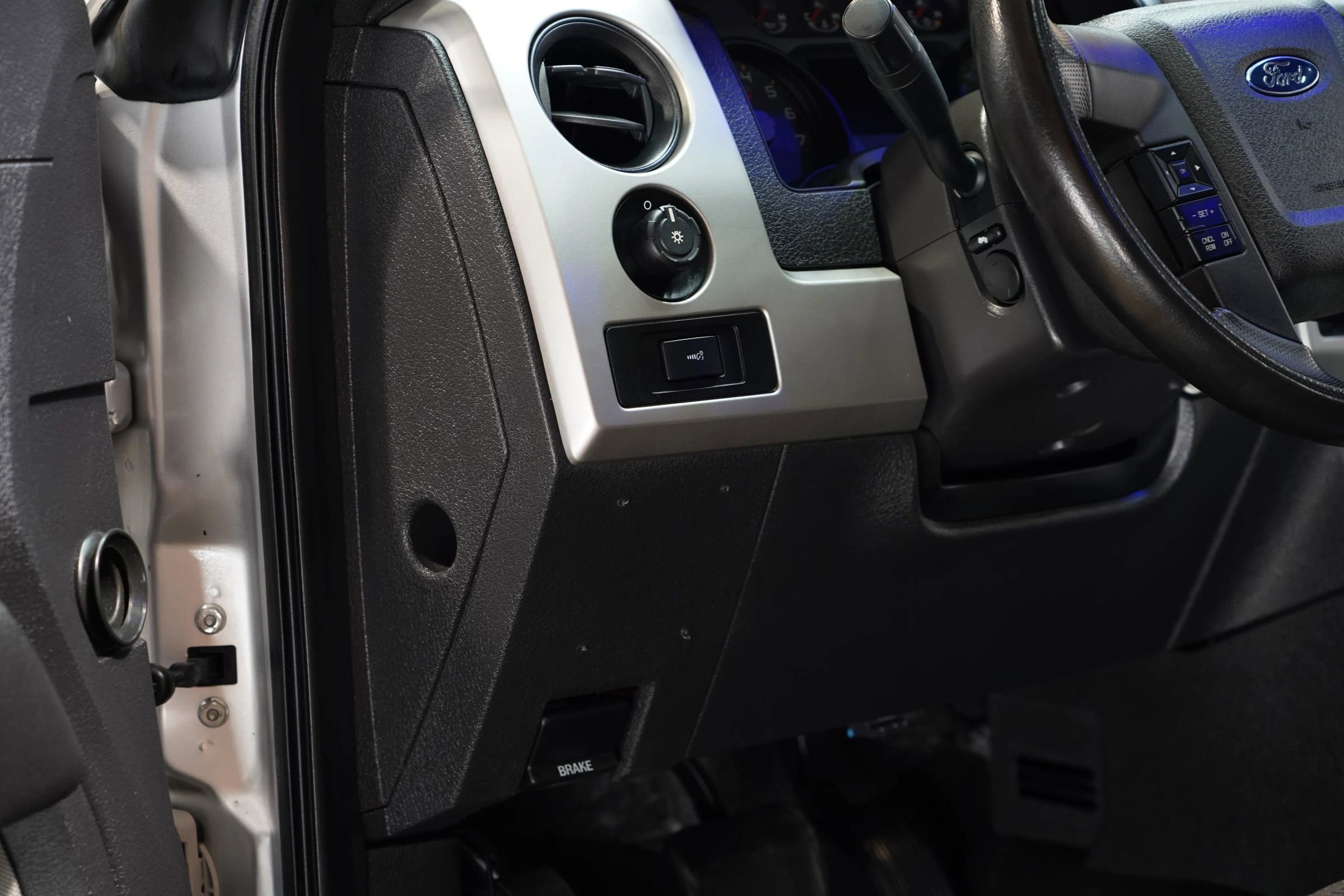 Used 2014 Ford F150 Raptor w/ Equipment Group 801A Luxury image 40