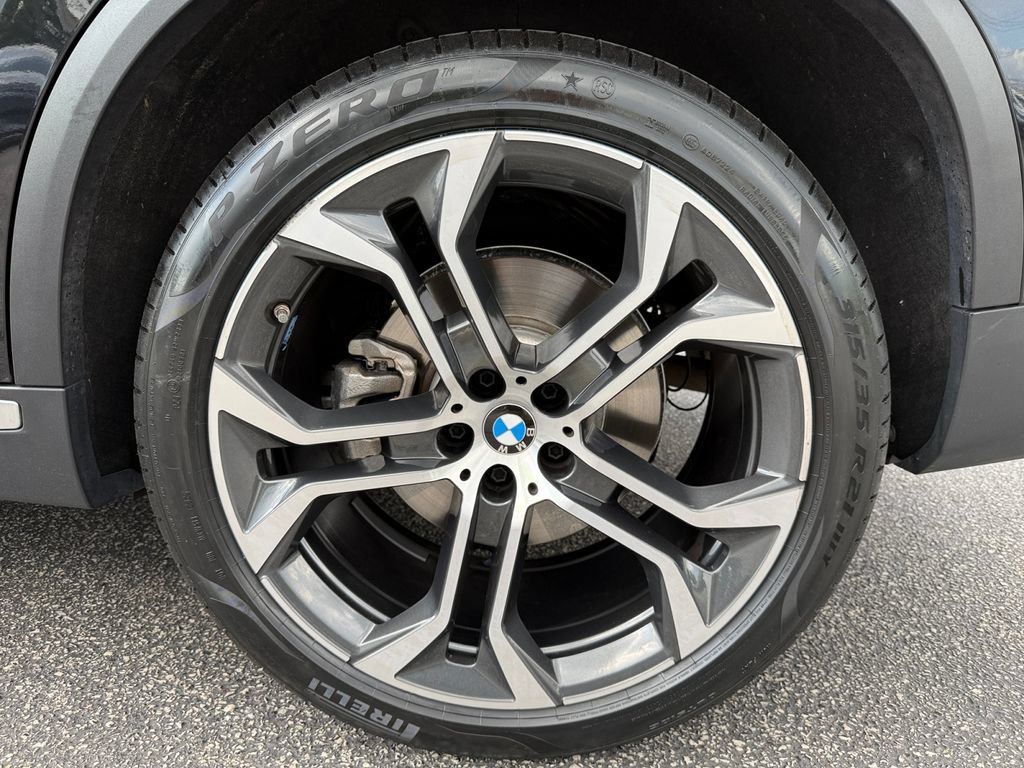 Used 2026 BMW X5 xDrive40i AWD/4WD image 16