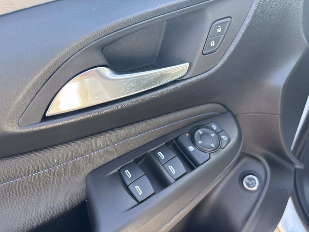 Used 2024 Buick Envista Sport Touring w/ Convenience I Package FWD image 16