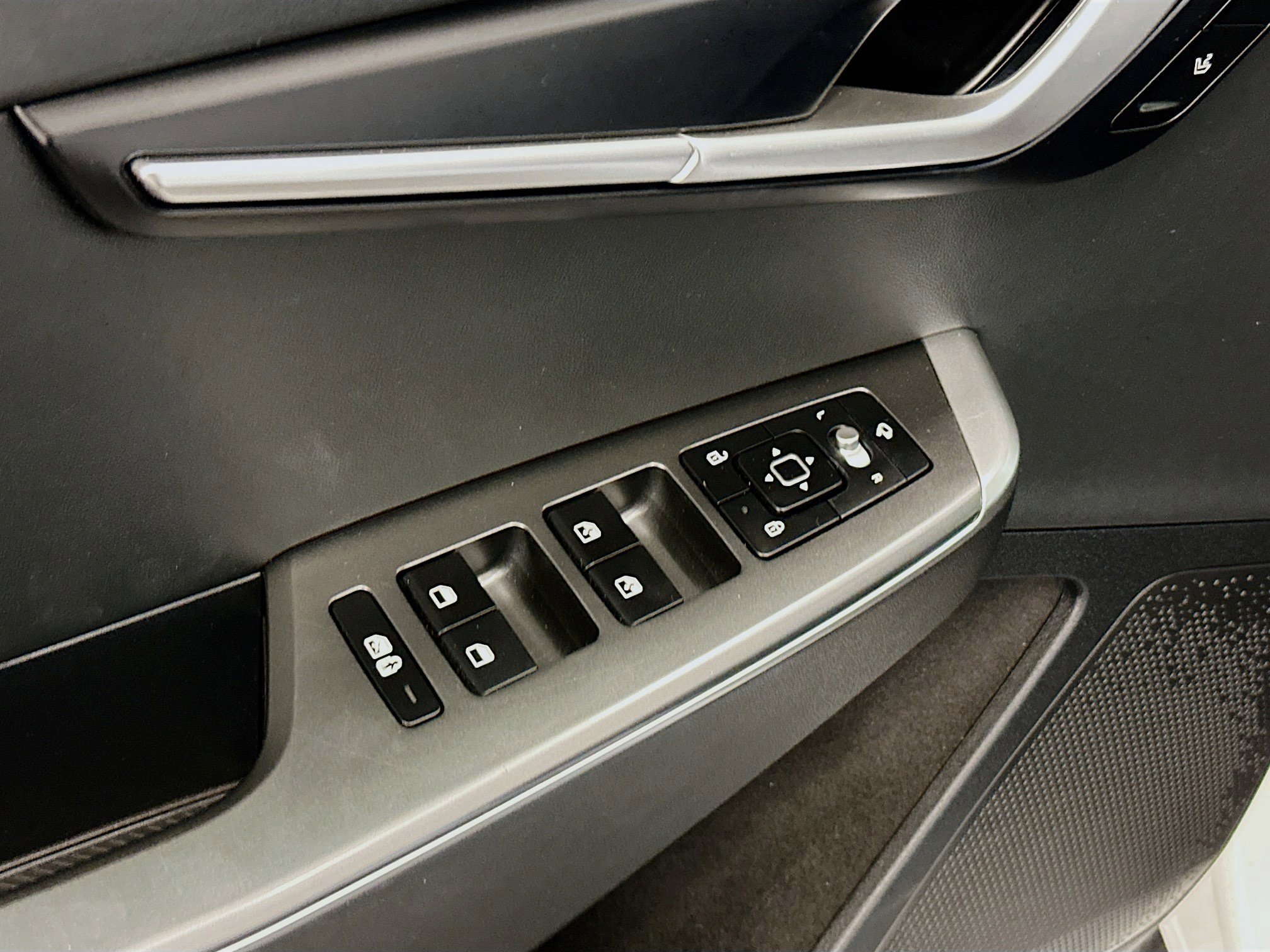 Used 2024 Kia EV6 Light AWD/4WD image 15