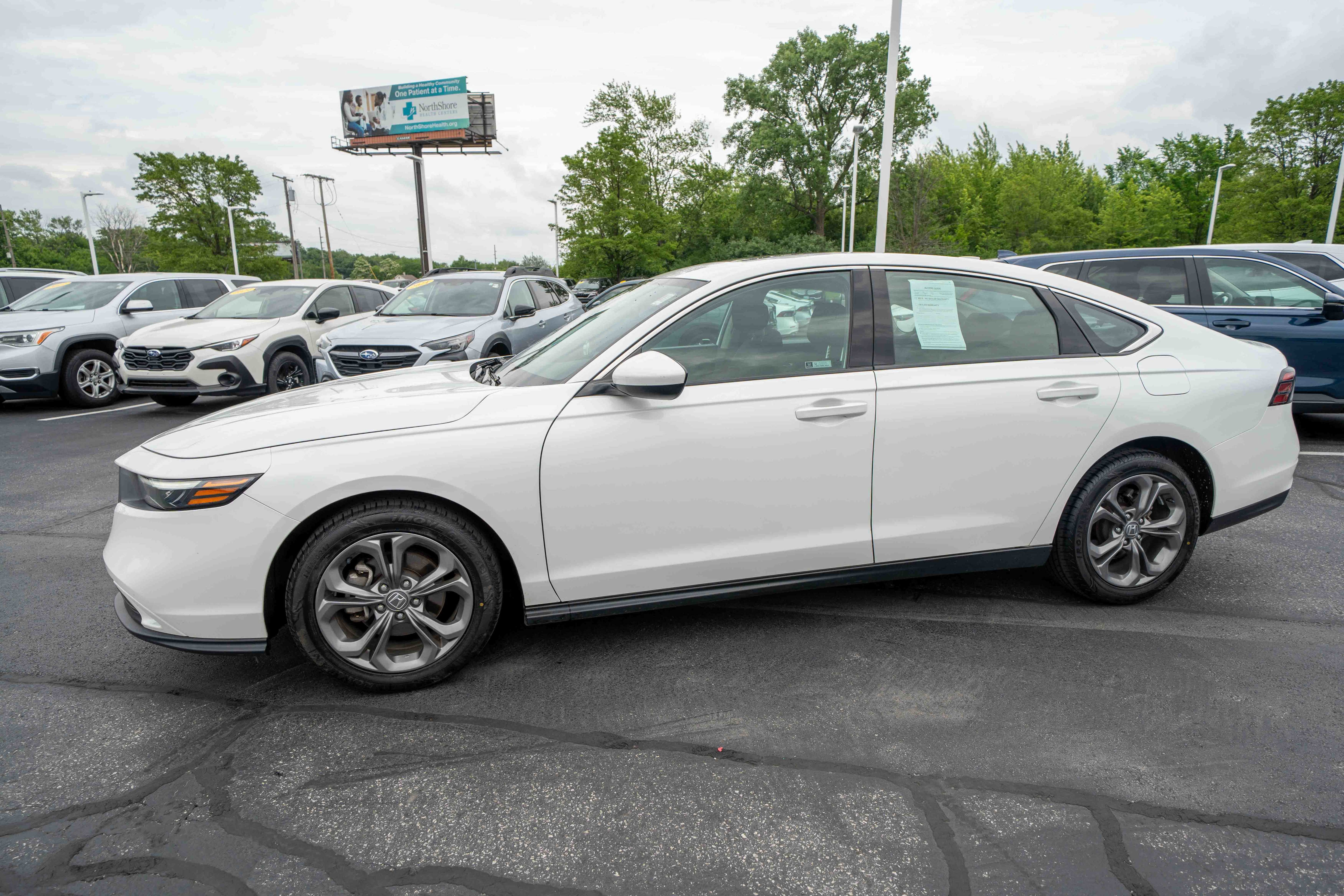Used 2024 Honda Accord EX image 3