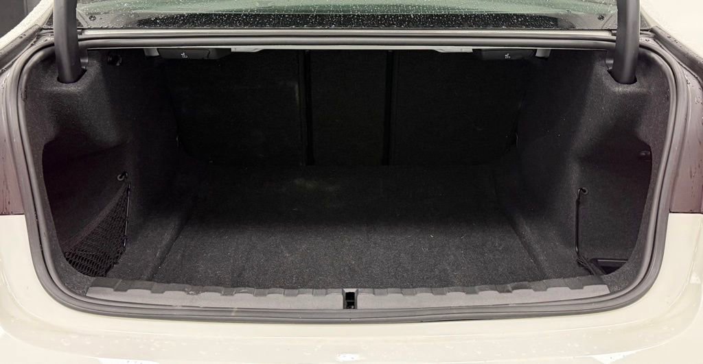 Used 2022 BMW 330i xDrive Sedan w/ Premium Package 2 image 27