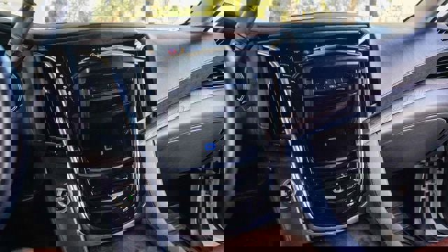 Used 2019 Cadillac Escalade ESV Premium Luxury image 56