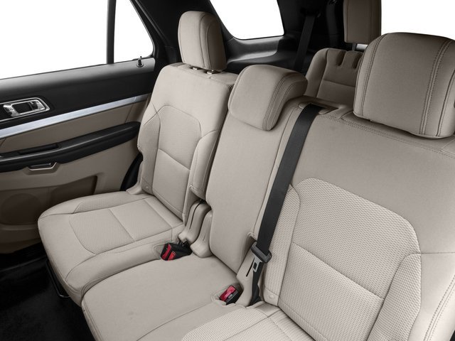 Used 2016 Ford Explorer XLT w/ Equipment Group 202A image 14
