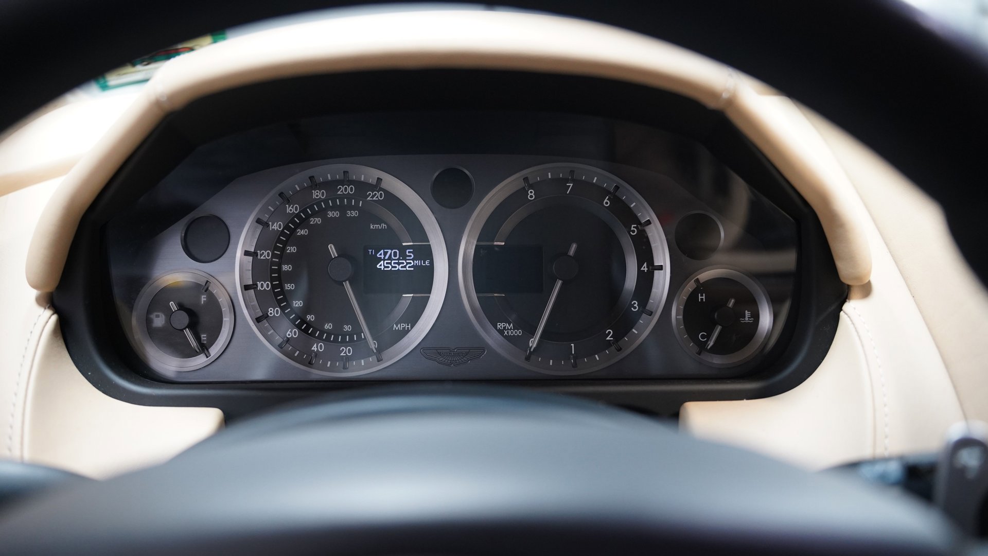Used 2009 Aston Martin V8 Vantage V8 image 31