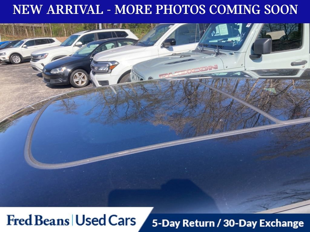 Used 2018 MINI Cooper 2-Door Hardtop image 8