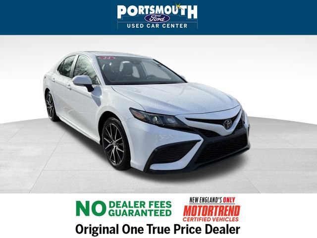 Used 2024 Toyota Camry SE