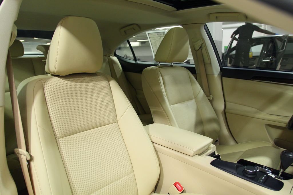 Used 2014 Lexus ES 350 w/ Premium Package FWD image 21