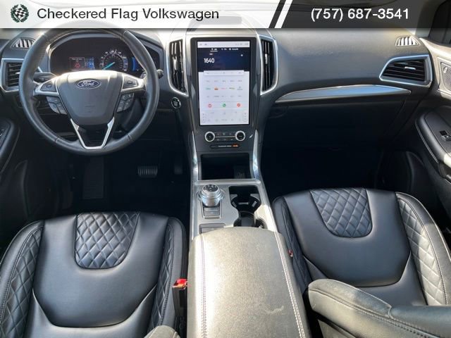 Used 2024 Ford Edge Titanium image 27