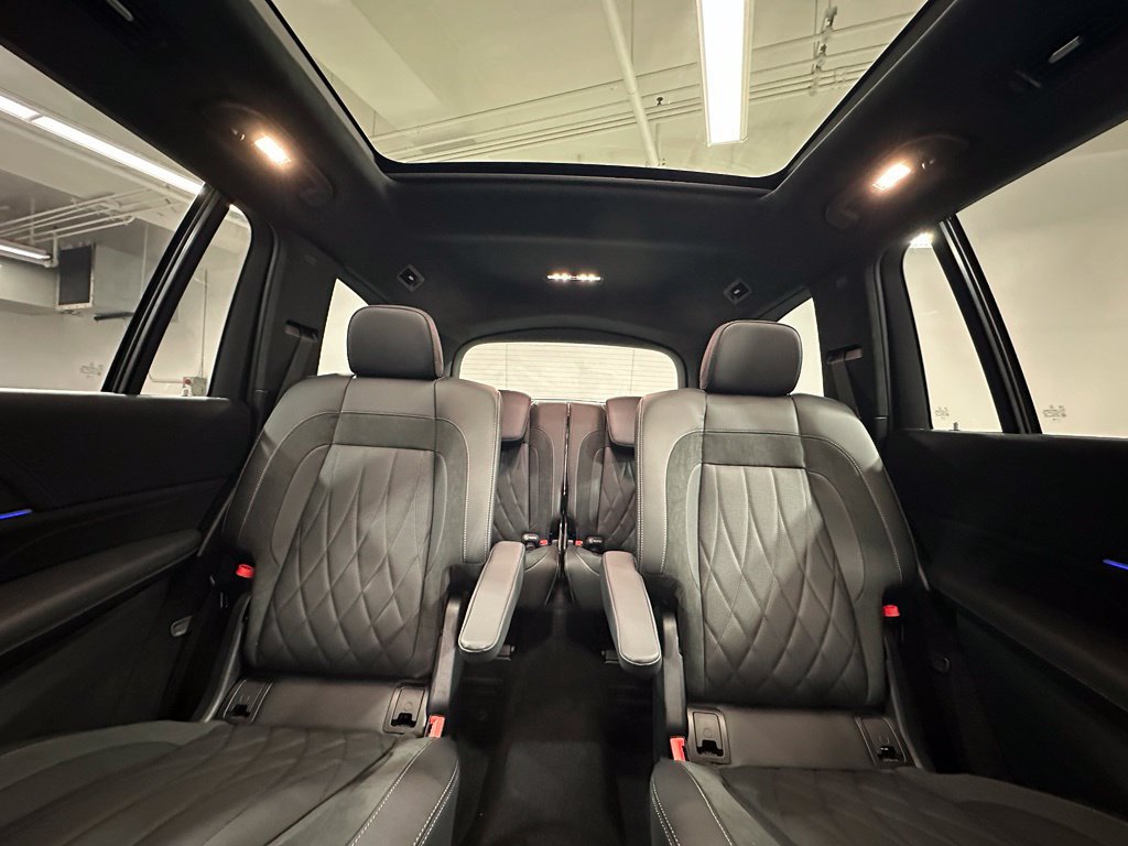 New 2026 Mercedes-Benz GLS 63 AMG 4MATIC image 7