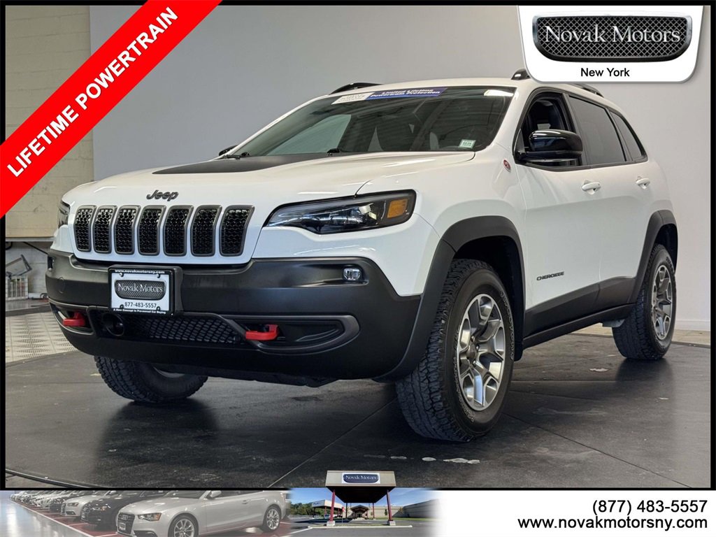 Used 2022 Jeep Cherokee Trailhawk image 4