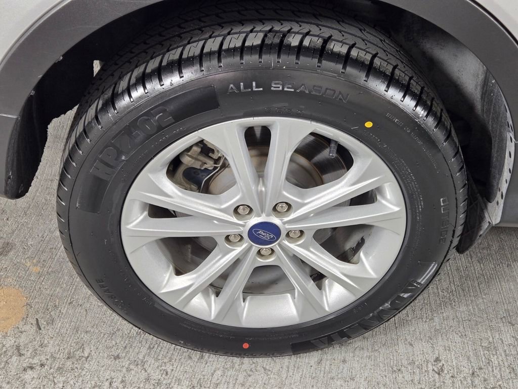 Used 2019 Ford Escape SEL FWD image 11
