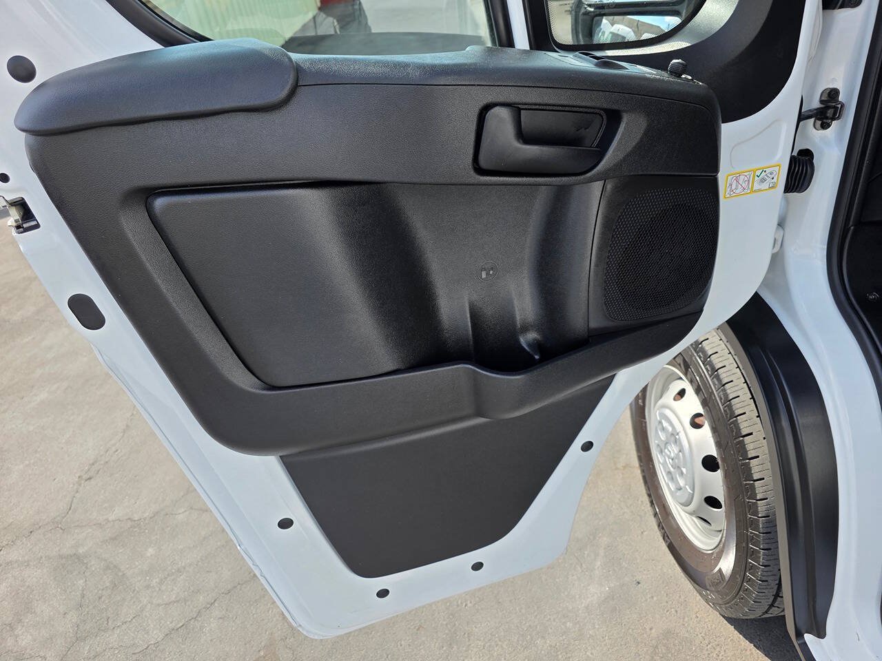 Used 2023 RAM ProMaster 3500 w/ Driver Convenience Group FWD image 21