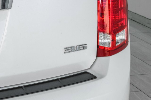 Used 2014 Cadillac SRX Luxury w/ Driver Awareness Package image 58