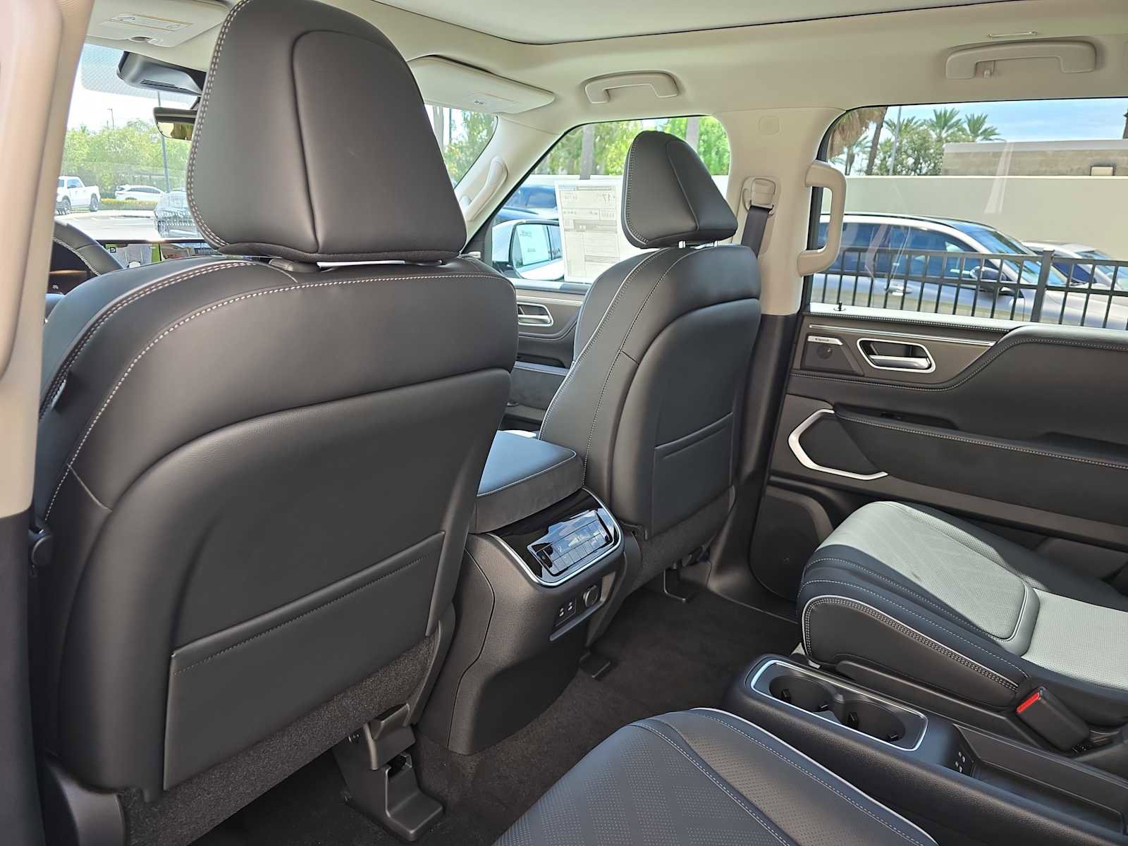 New 2026 INFINITI QX80 Luxe w/ Cargo Package image 12